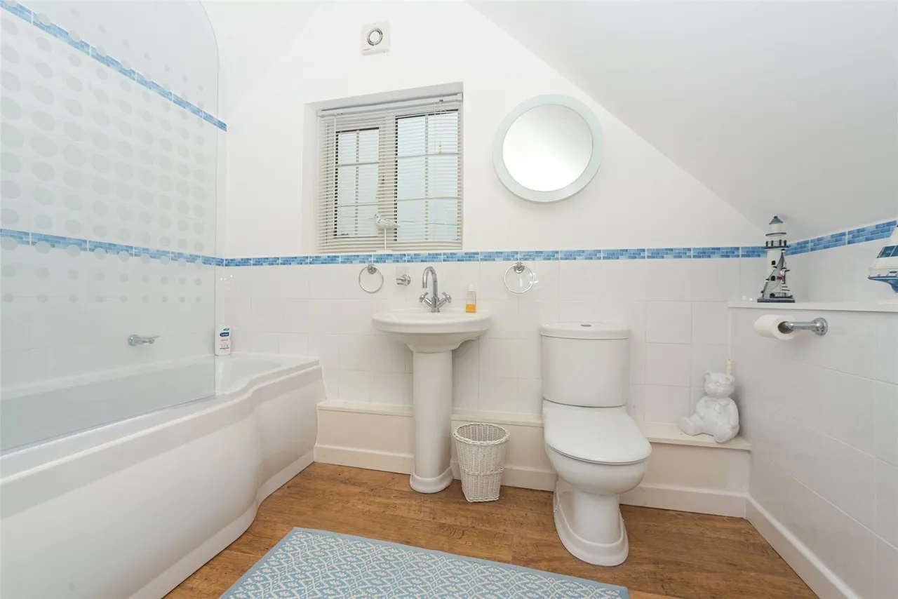 Lon Felin, Criccieth, LL52, photo 8