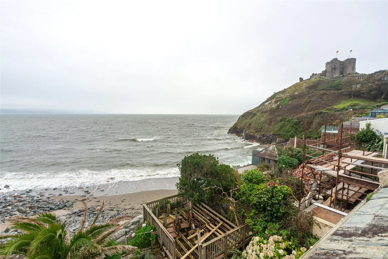 Lon Felin, Criccieth, LL52, photo 5
