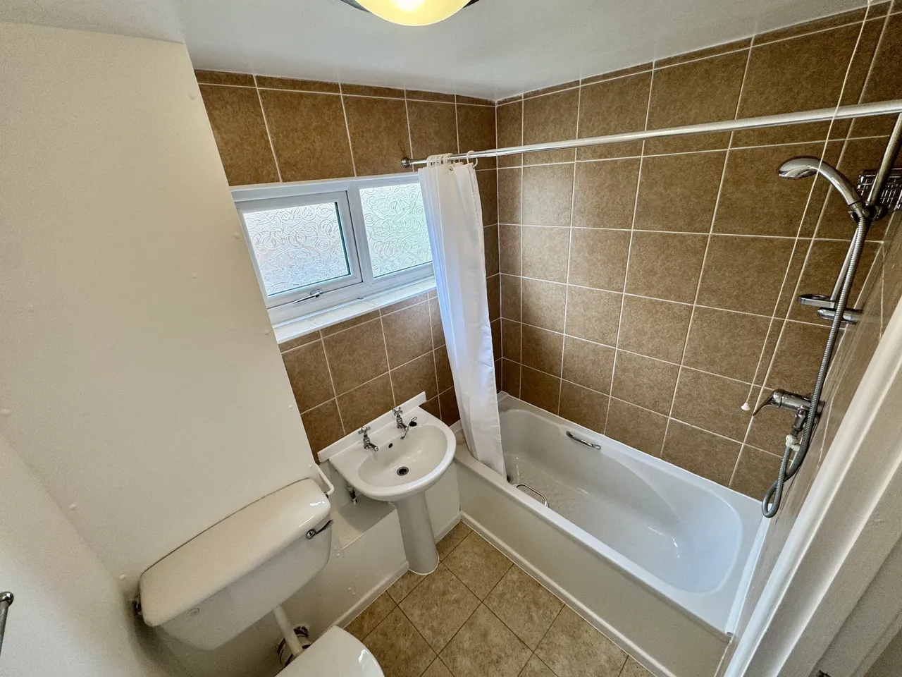 Turners Grove, DUDLEY, photo 8