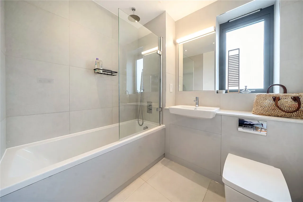 Tewkesbury Road, London, W13, photo 9