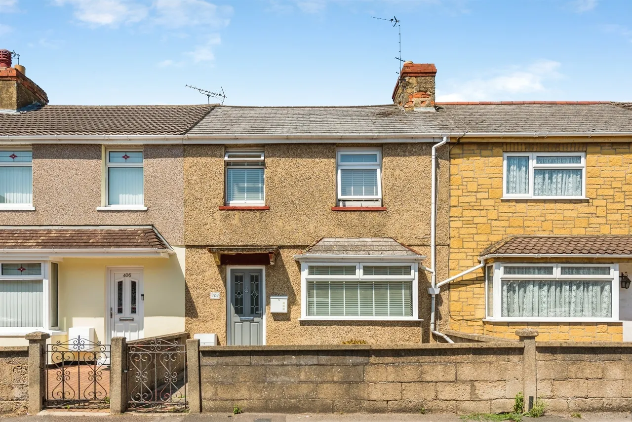 3 bed house for sale — Ferndale Road, Swindon