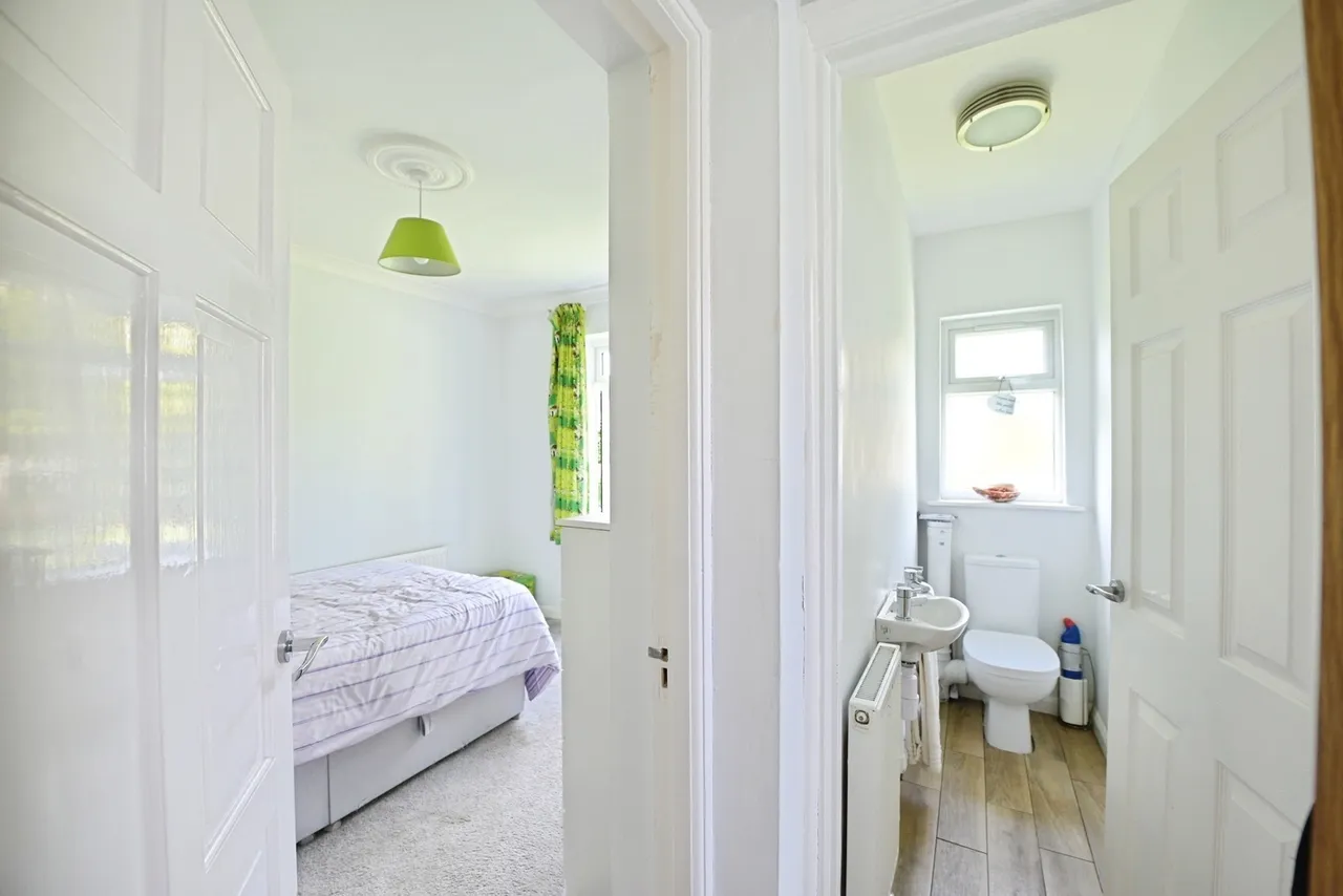 Hillfoot Road, Romford, RM5, photo 15
