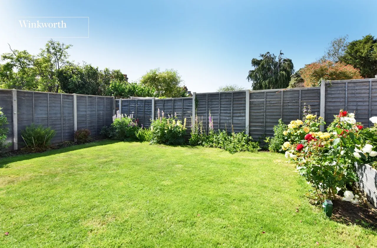 Moreton Road, Worcester Park, KT4, photo 23