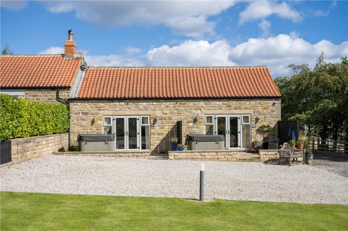 Island Farm Cottage, Staintondale, YO13, photo 15