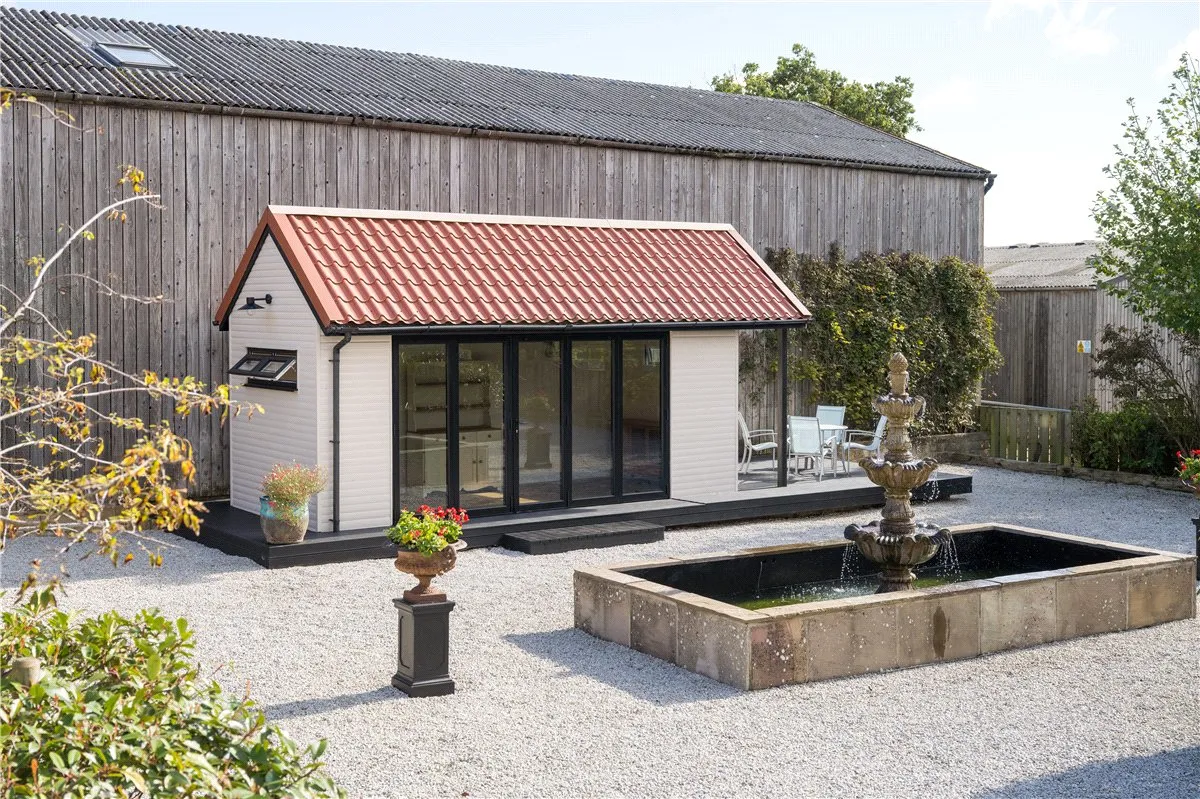 Island Farm Cottage, Staintondale, YO13, photo 3