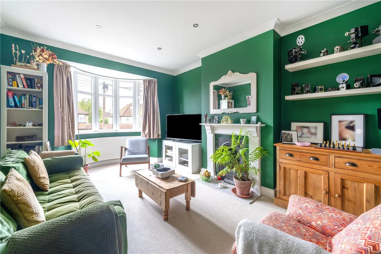 Chestnut Avenue, Hampton, TW12 2NU, photo 2