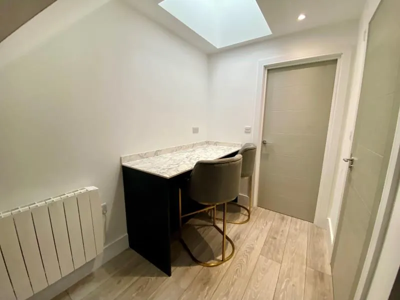 Mustafa House, Camberley, GU15, photo 4