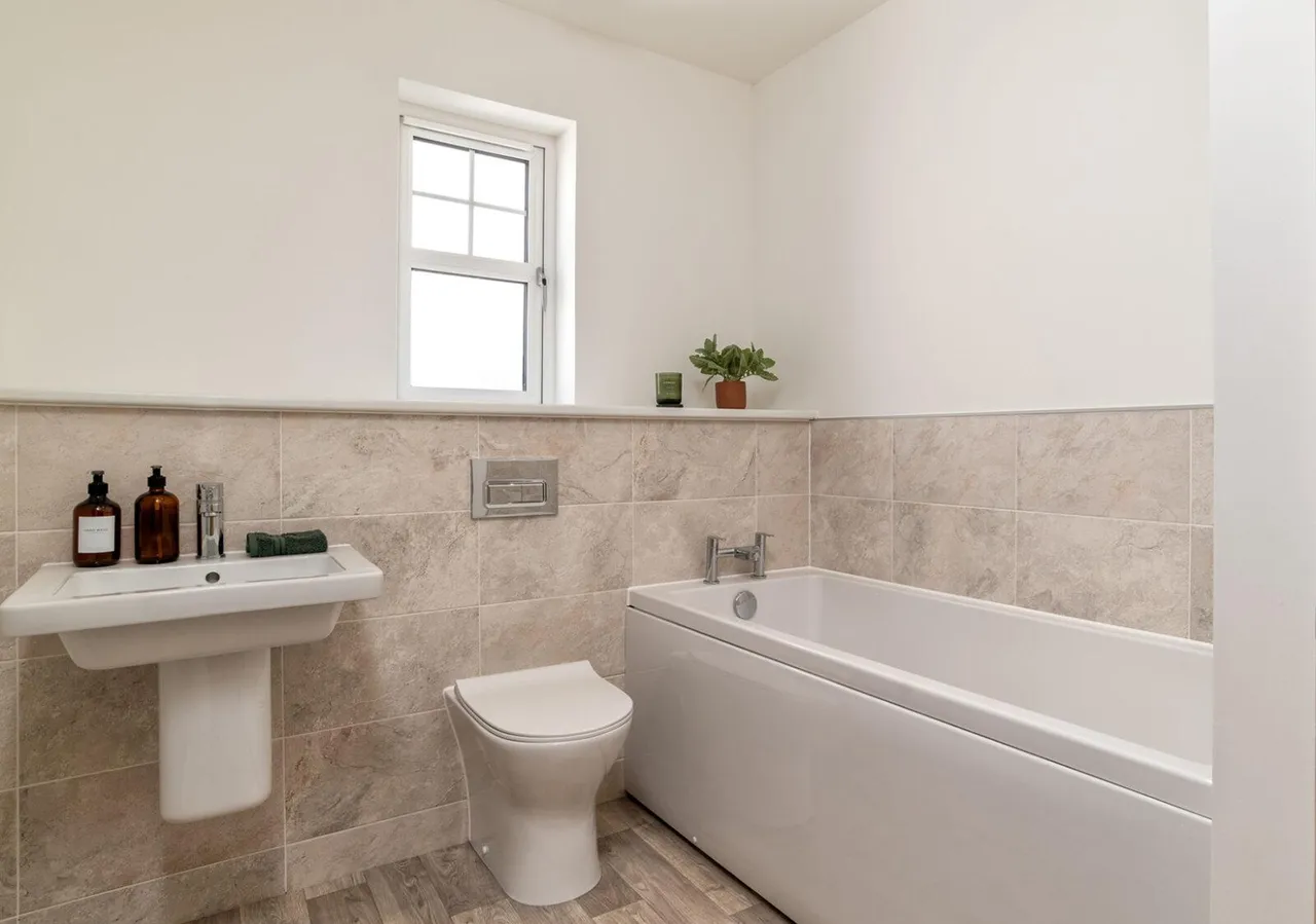 Lochside of Leys, Banchory, AB31 4GX, photo 8
