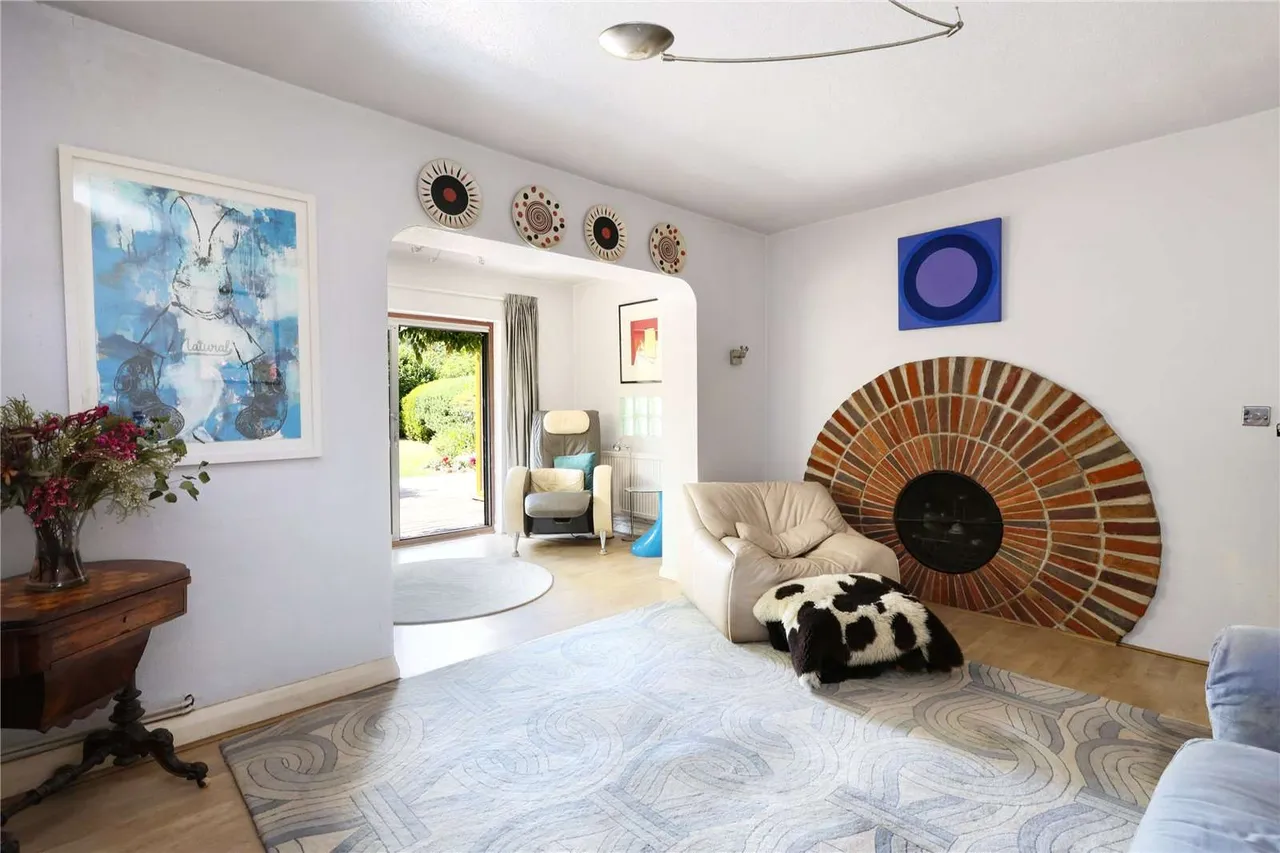 Ockham Road North, West Horsley, Leatherhead, Surrey, KT24 6PE, photo 4
