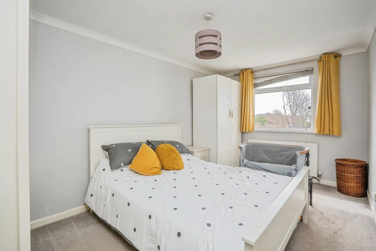 West Haye Road, Hayling Island, PO11, photo 7