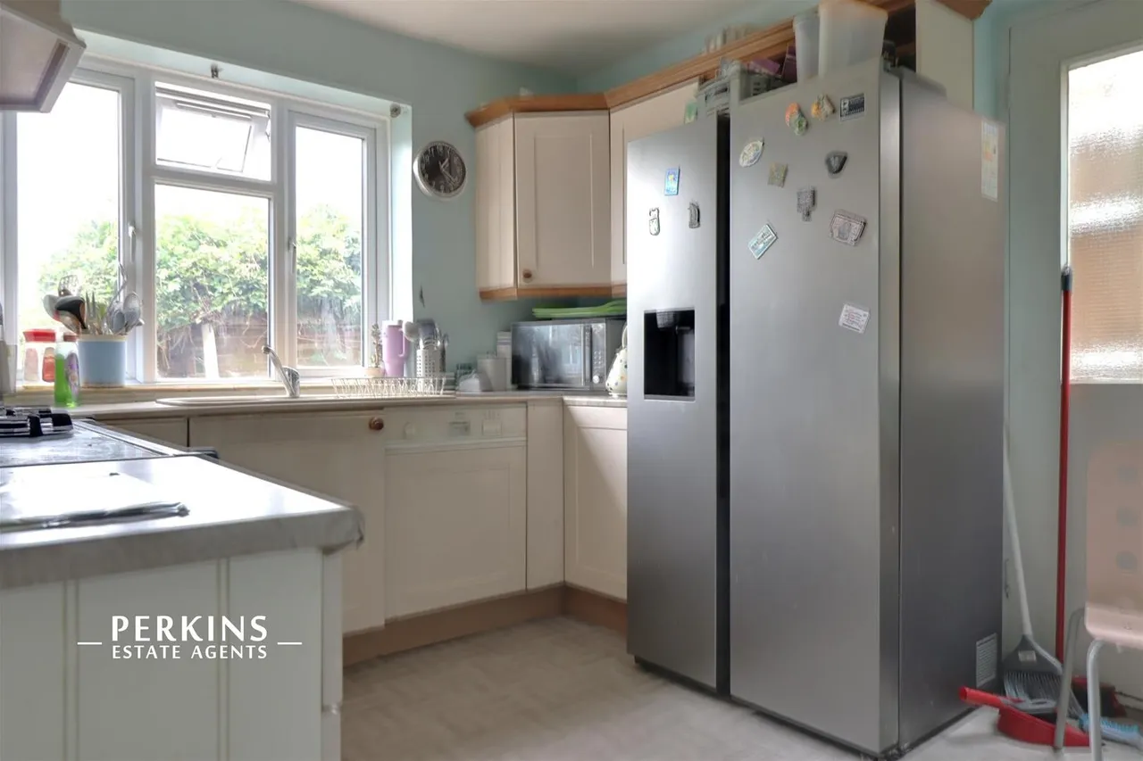 Kings Drive, Wembley, HA9, photo 4