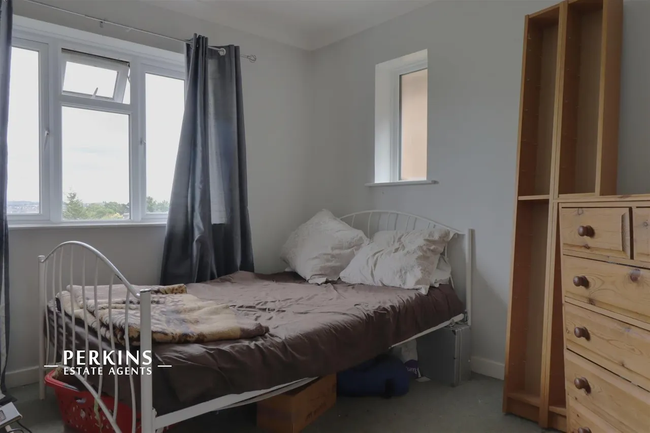 Kings Drive, Wembley, HA9, photo 6