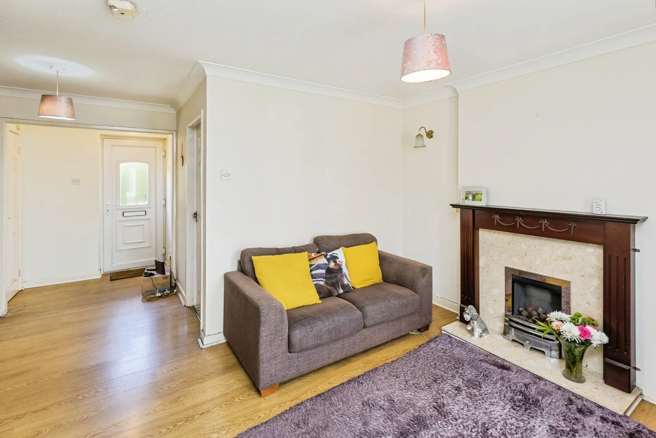 Larkspur Close, Chester, photo 5
