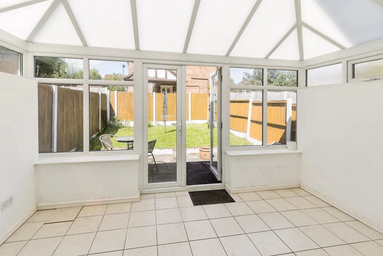 Larkspur Close, Chester, photo 3