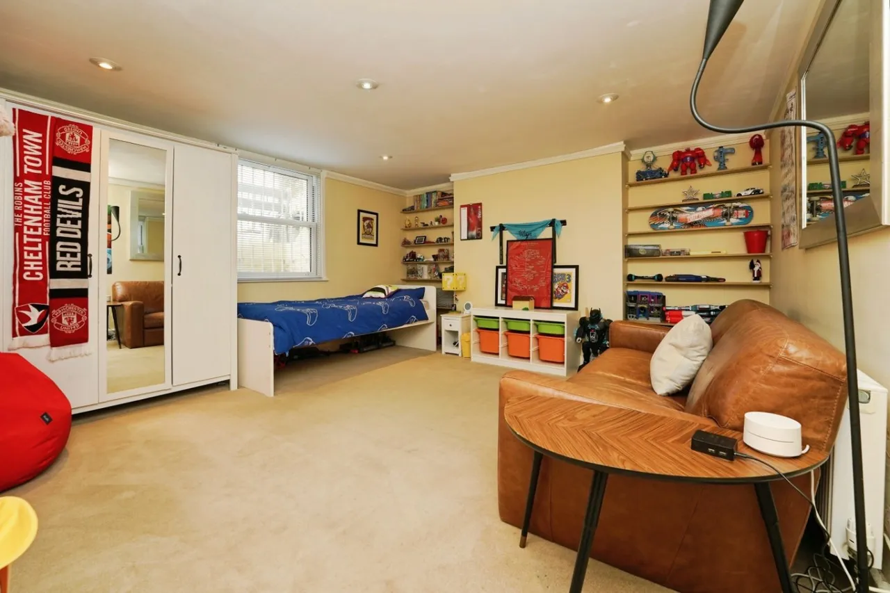 St. Lukes Road, Cheltenham, GL53, photo 6
