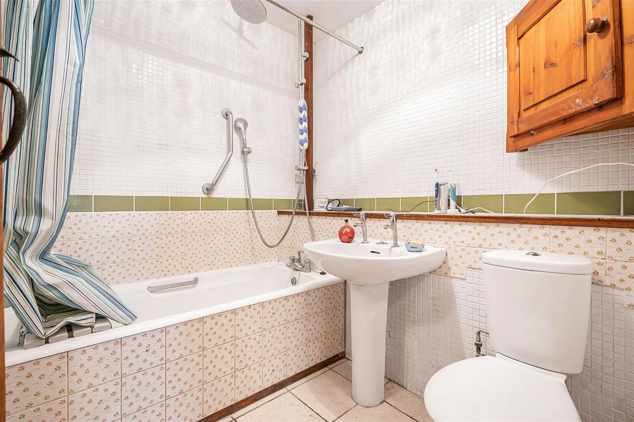 Church End, Gamlingay, SG19, photo 5