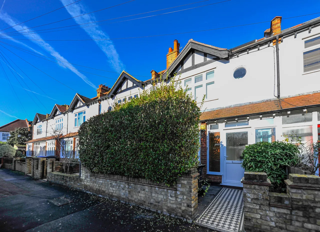3 bed house for sale — Chestnut Grove, New Malden