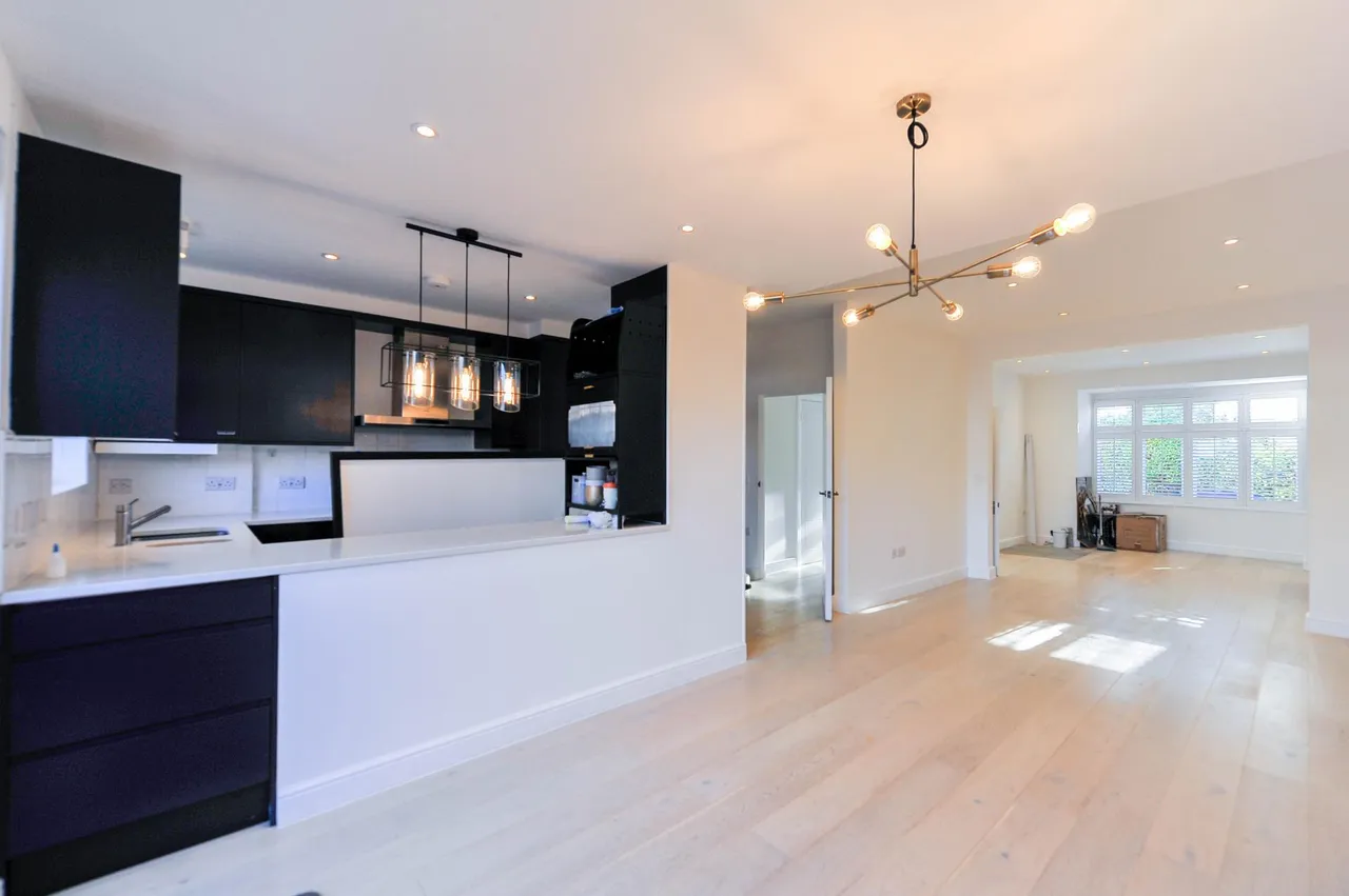 Chestnut Grove, New Malden, photo 4