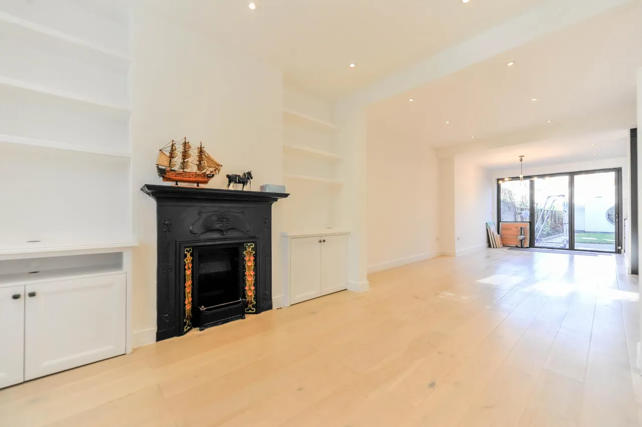 Chestnut Grove, New Malden, photo 10
