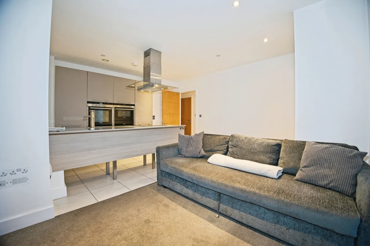 Empire Way, Cardiff Bay, Cardiff, CF11, photo 2