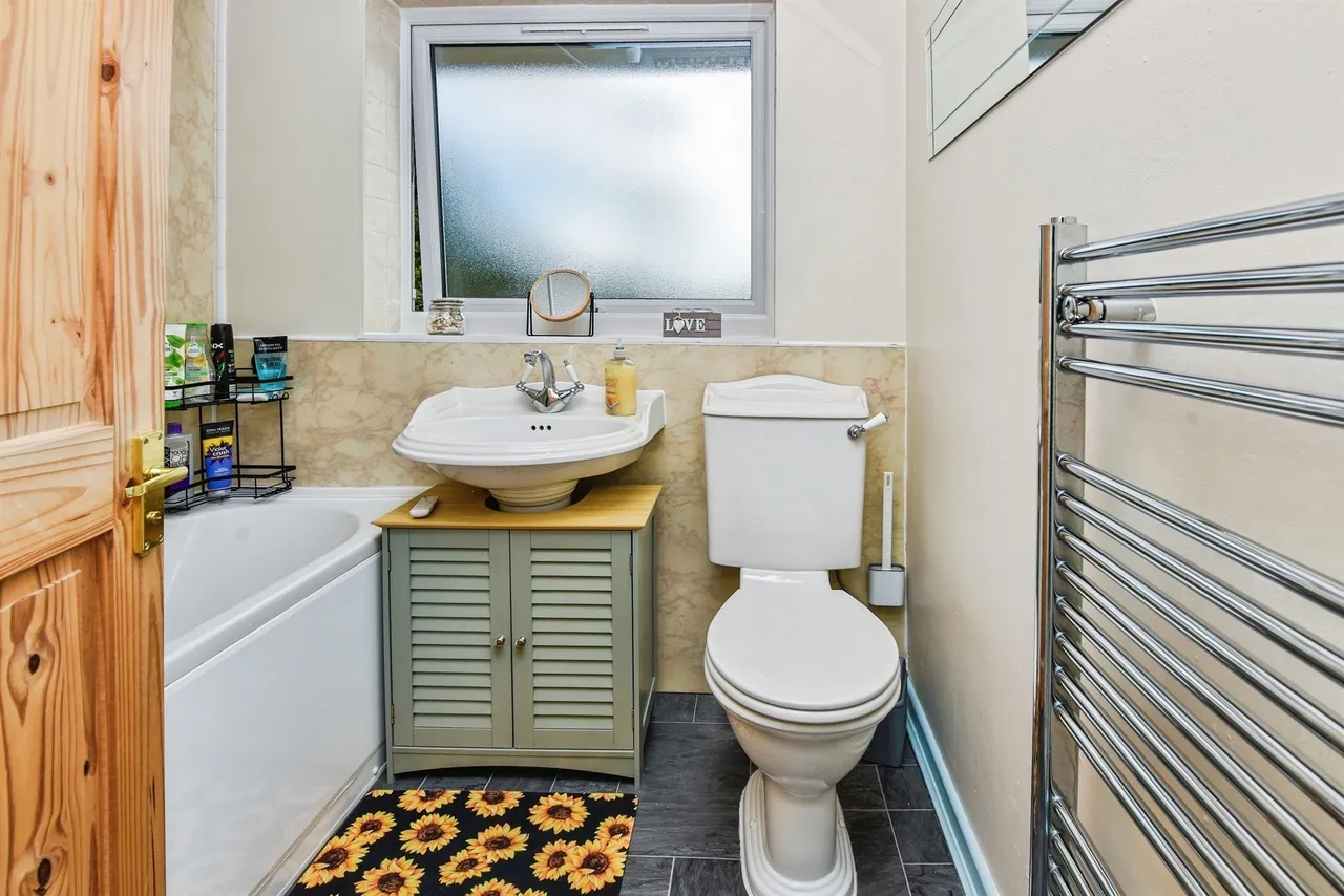Ludlow Close, Frome, BA11, photo 16