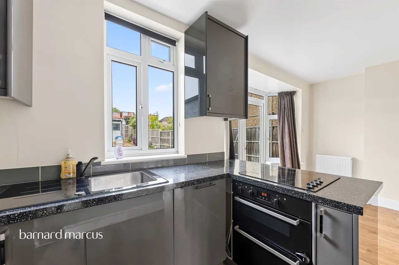 Kingston Avenue, Cheam, SM3, photo 5