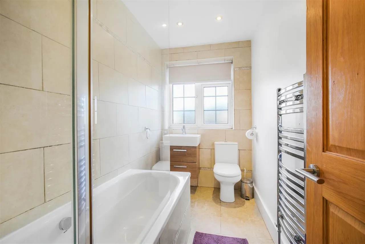 Christchurch Park, Sutton, SM2 5TT, photo 12