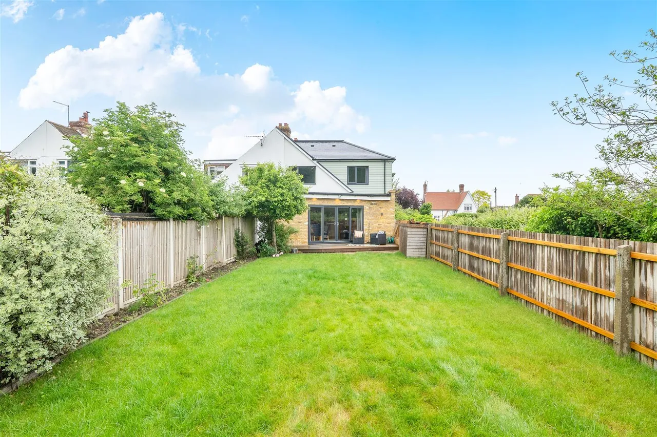 Dover Road, Sandwich, Kent, CT13 0DD, photo 27