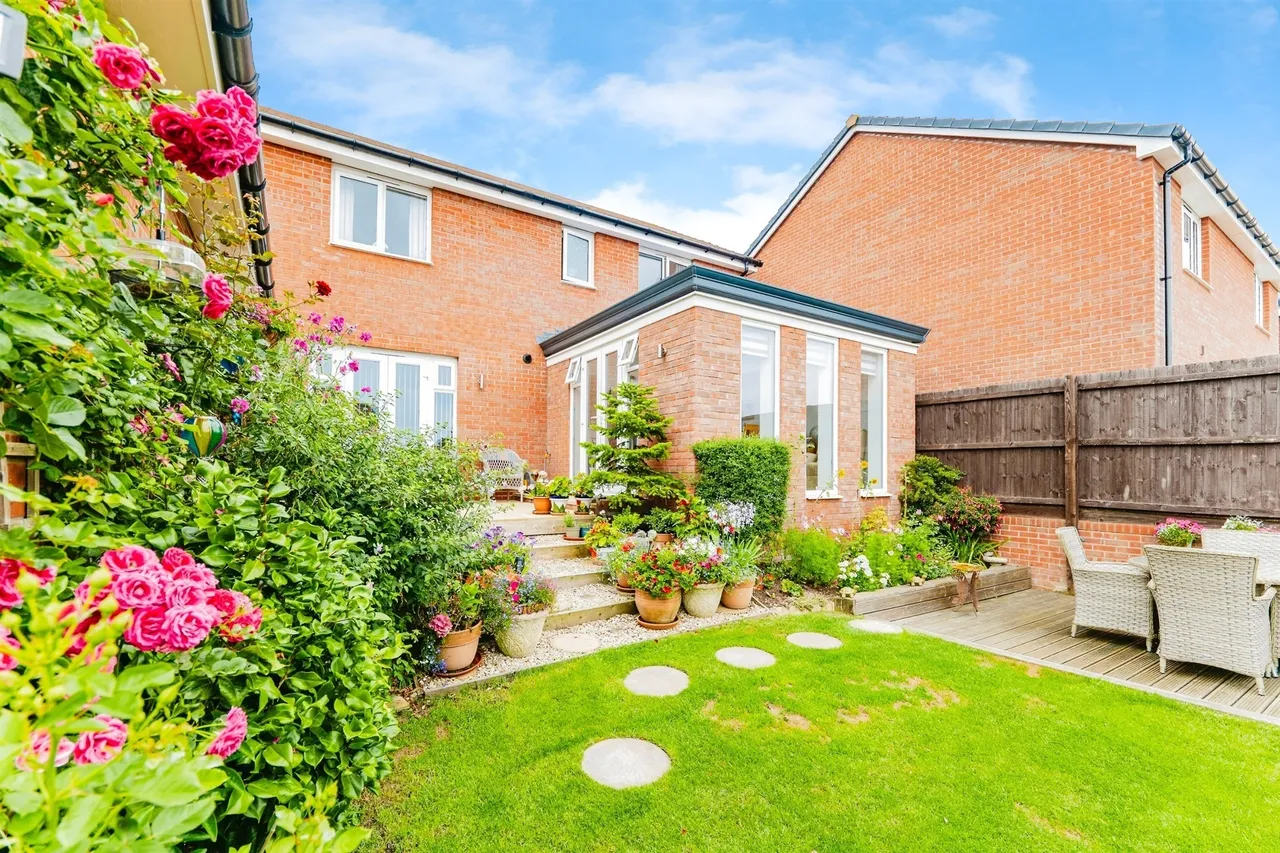 Railway Road, Barry, CF62, photo 3