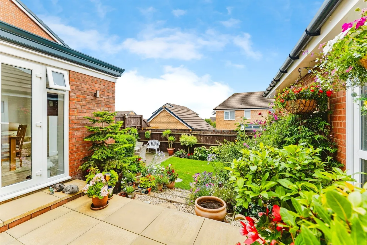 Railway Road, Barry, CF62, photo 17