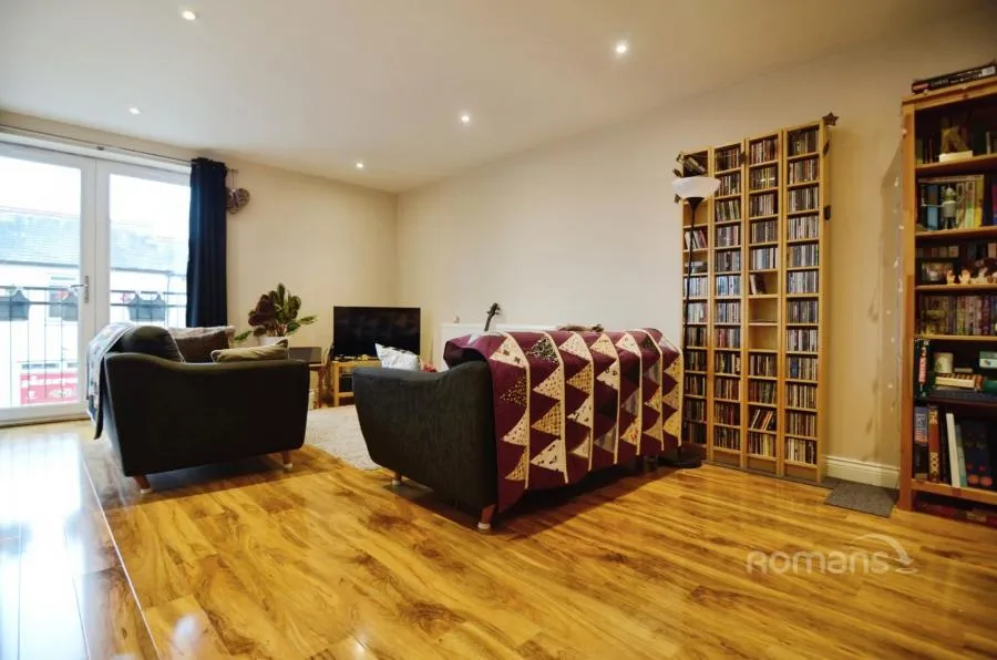 Queens Road, Farnborough, GU14, photo 4