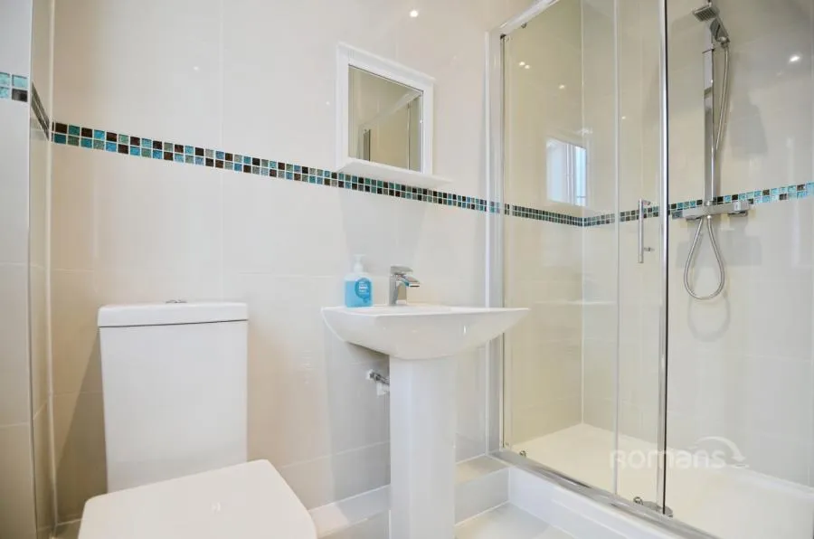 Queens Road, Farnborough, GU14, photo 6