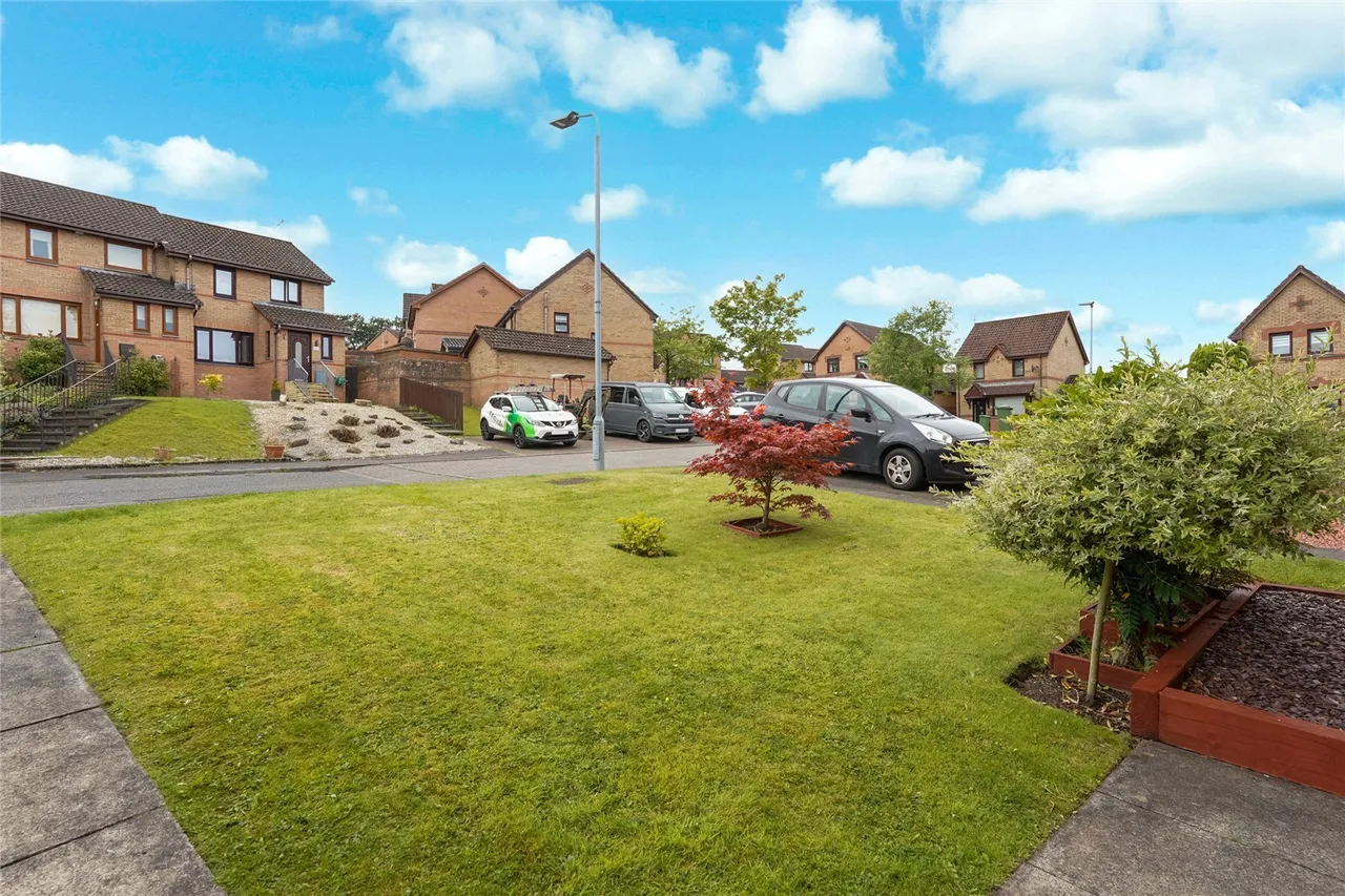 Kingshill Avenue, Cumbernauld, Glasgow, North Lanarkshire, G68, photo 22