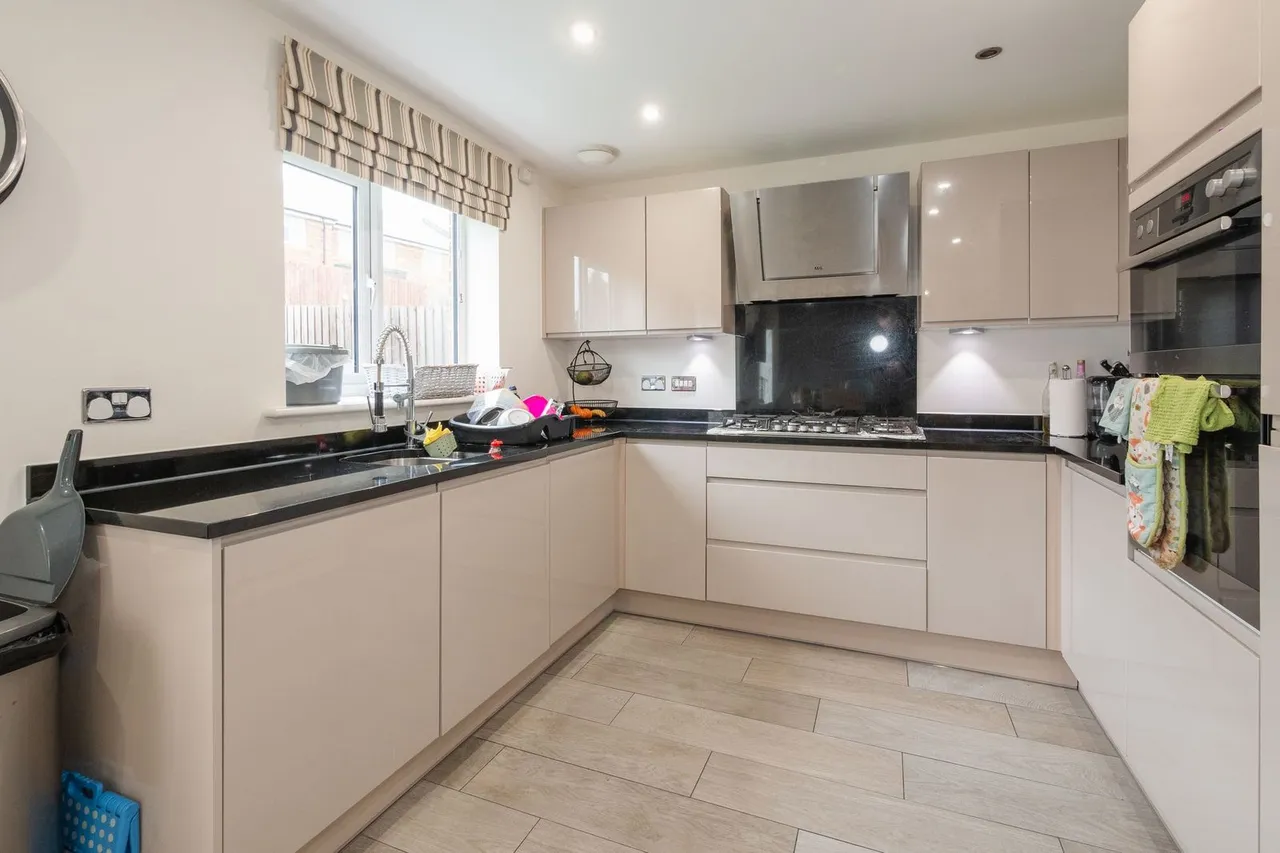Horse Chestnut Drive, Manchester, Blackley, M9, photo 6