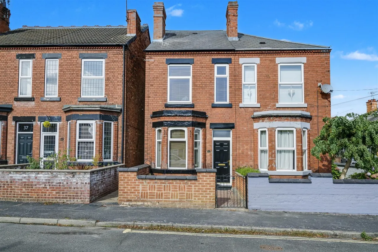 2 bed house for sale, Cavendish Road, Long Eaton, NG10