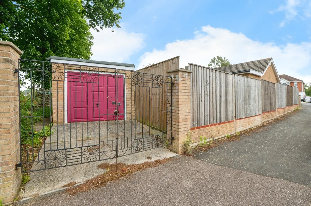 Butts Road, Southampton, SO19, photo 18