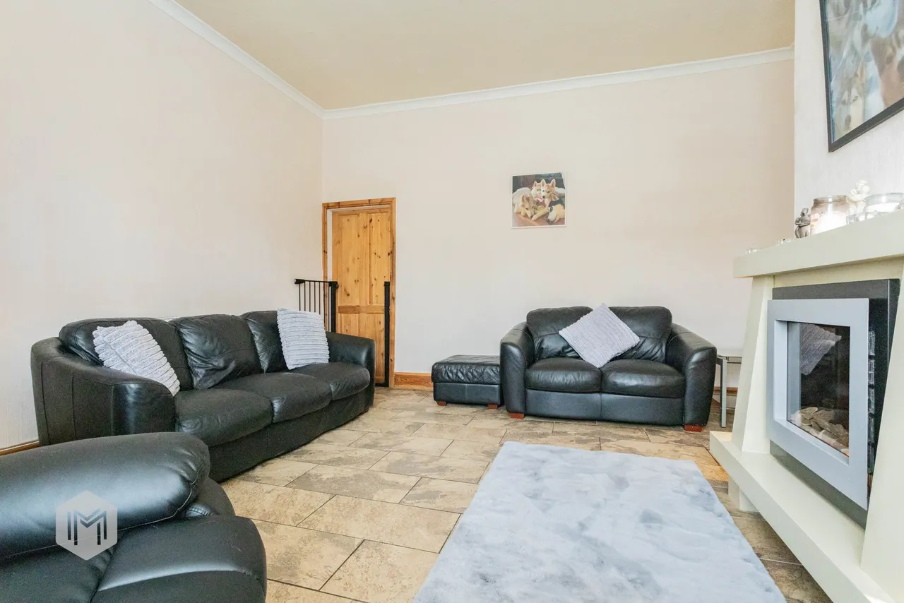 Bury Road, Tottington, Bury, BL8 3HB, photo 6