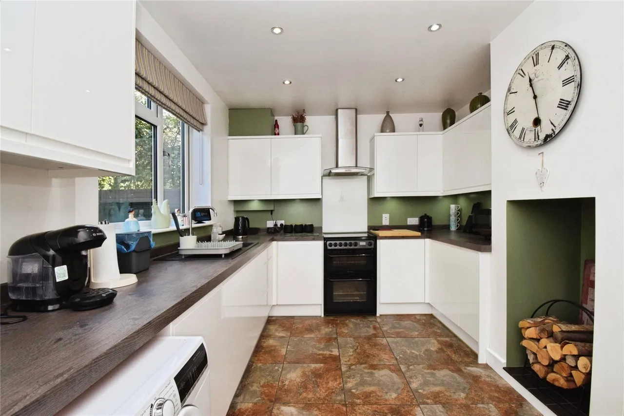 Central Avenue, Wigston, LE18, photo 4
