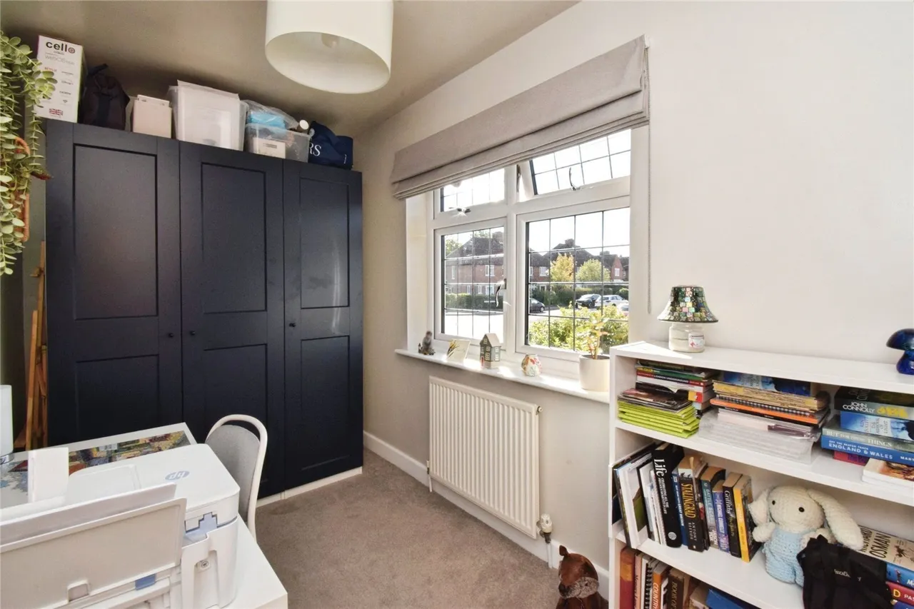 Central Avenue, Wigston, LE18, photo 9