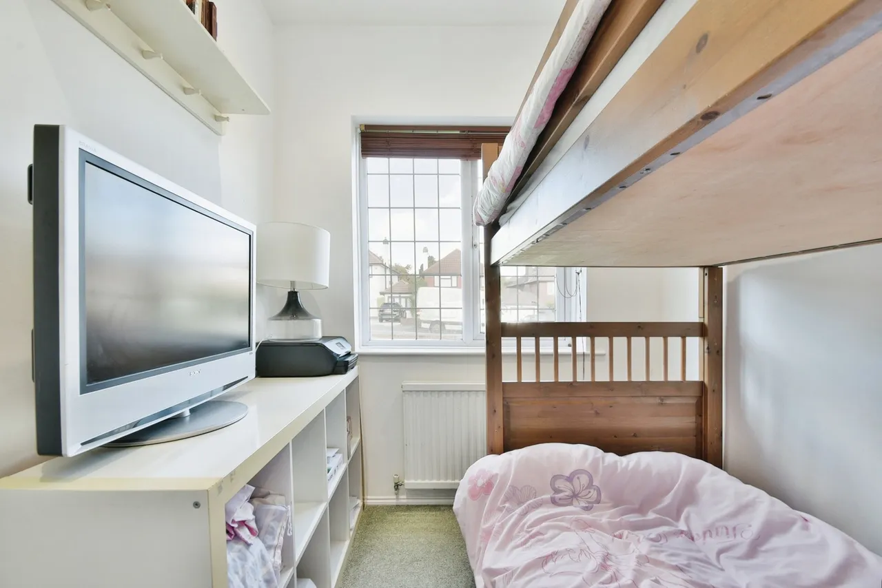 Winn Road, London, SE12, photo 8