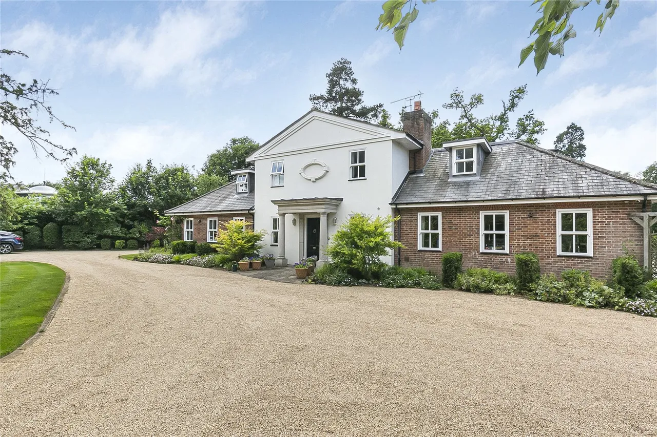 Wild Hill Road, Woodside, Hertfordshire, AL9 6DD, photo 7