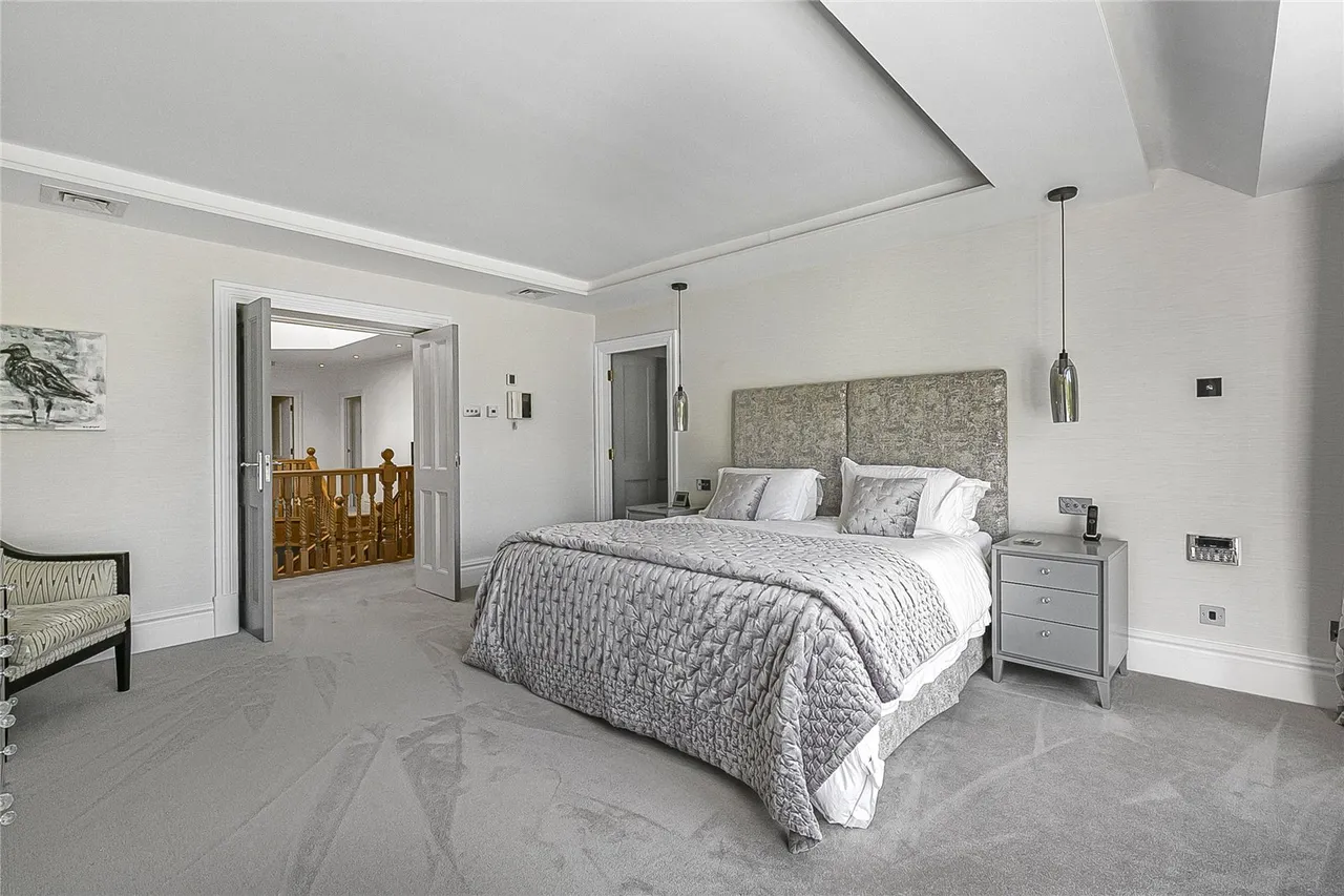 Wild Hill Road, Woodside, Hertfordshire, AL9 6DD, photo 28