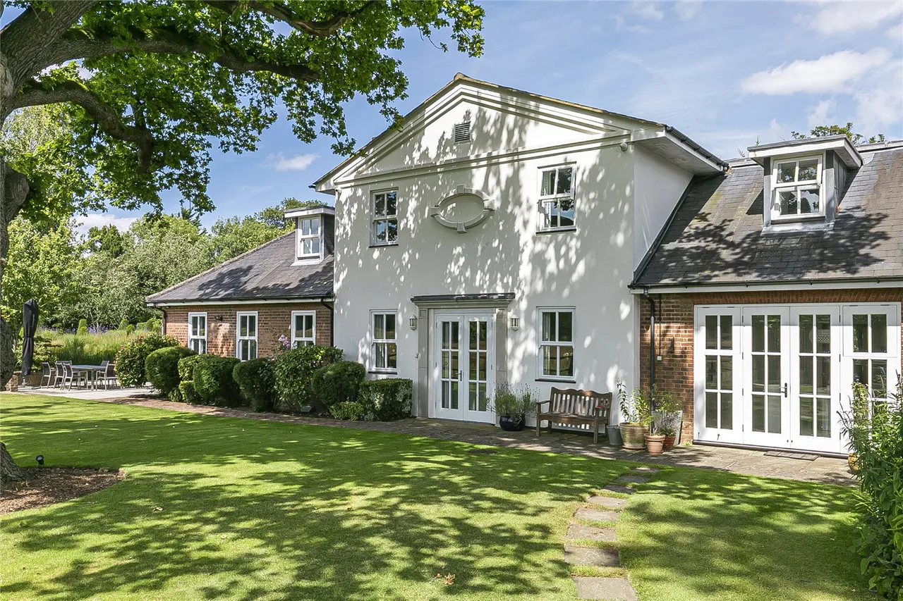 Wild Hill Road, Woodside, Hertfordshire, AL9 6DD, photo 15
