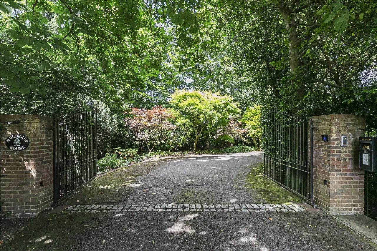 Wild Hill Road, Woodside, Hertfordshire, AL9 6DD, photo 54