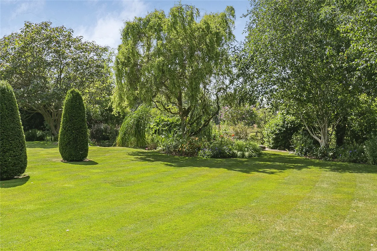 Wild Hill Road, Woodside, Hertfordshire, AL9 6DD, photo 45