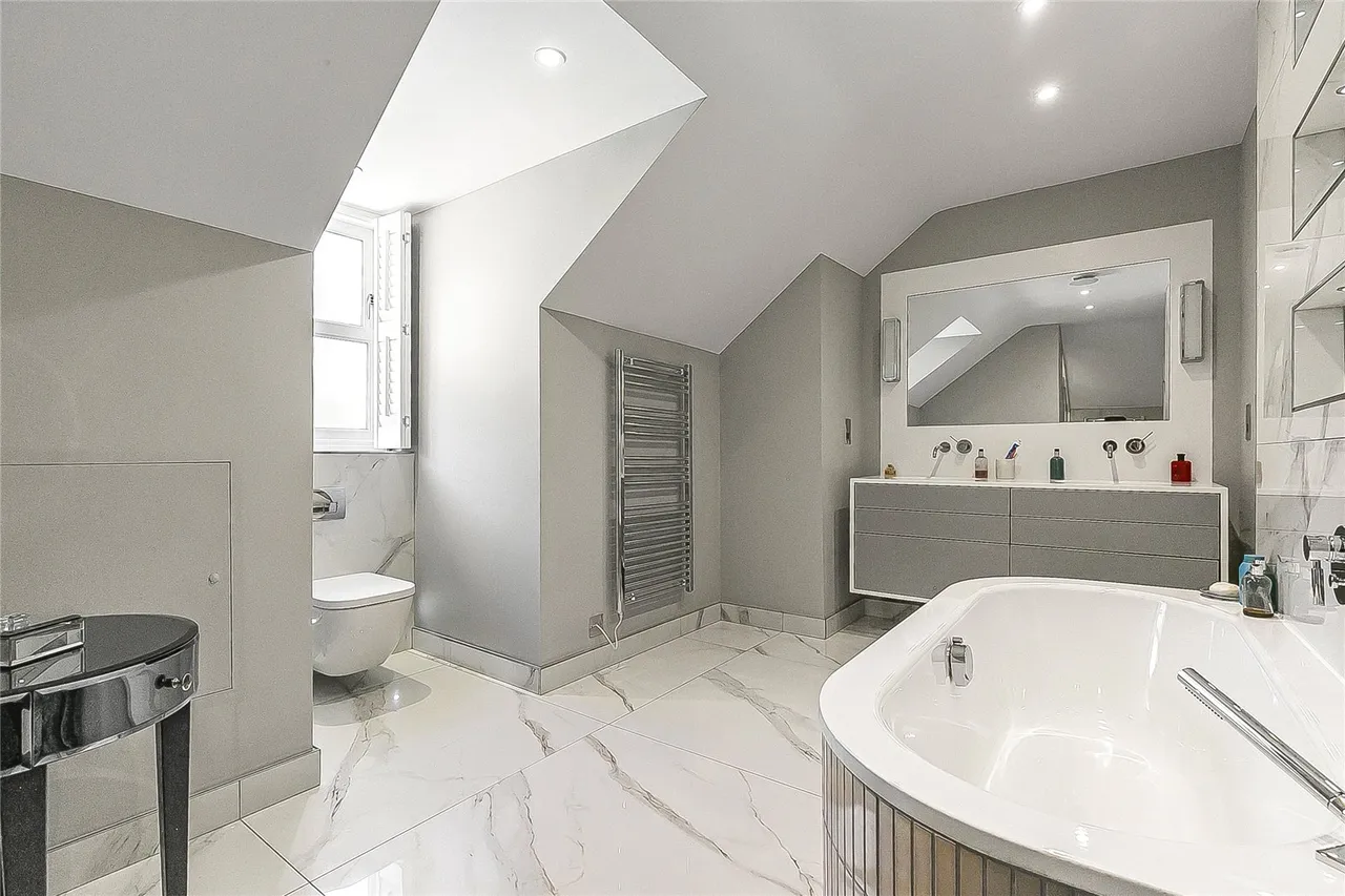 Wild Hill Road, Woodside, Hertfordshire, AL9 6DD, photo 31
