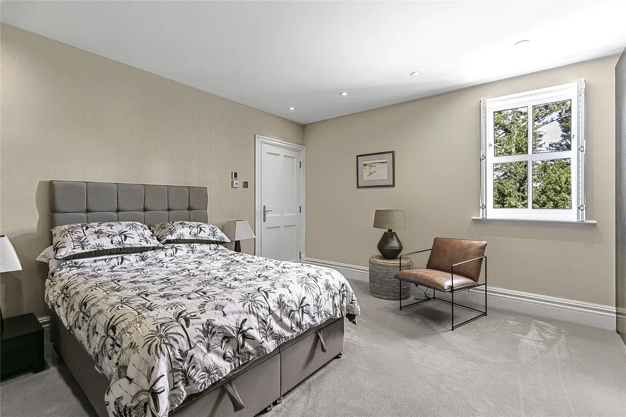 Wild Hill Road, Woodside, Hertfordshire, AL9 6DD, photo 38