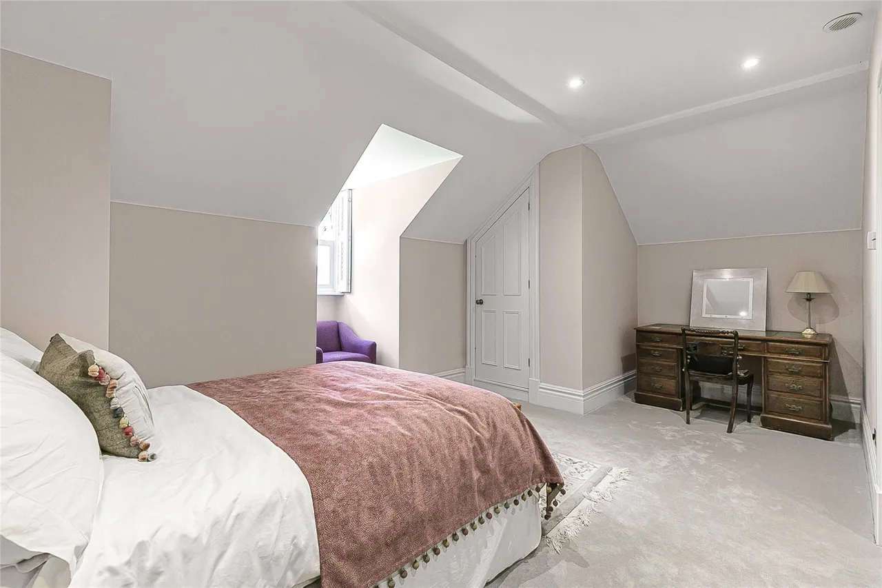 Wild Hill Road, Woodside, Hertfordshire, AL9 6DD, photo 35