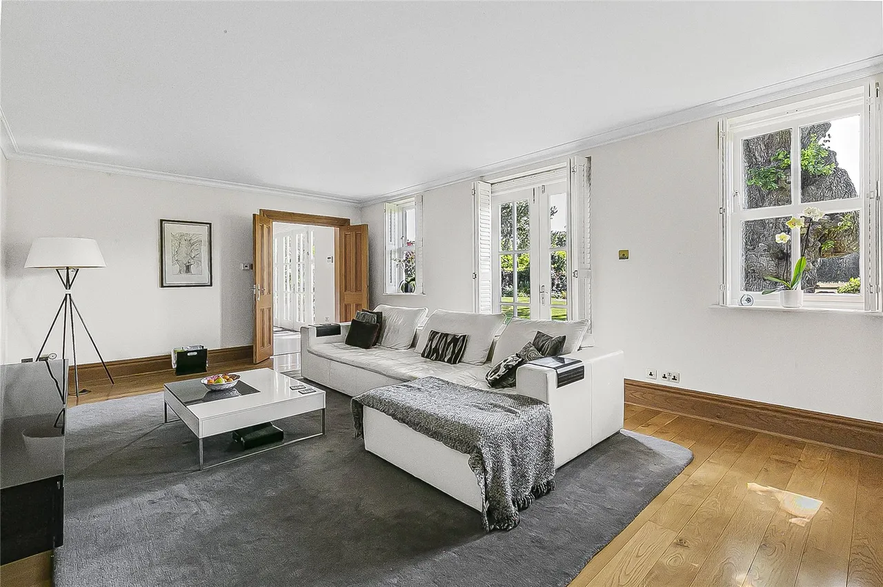 Wild Hill Road, Woodside, Hertfordshire, AL9 6DD, photo 25