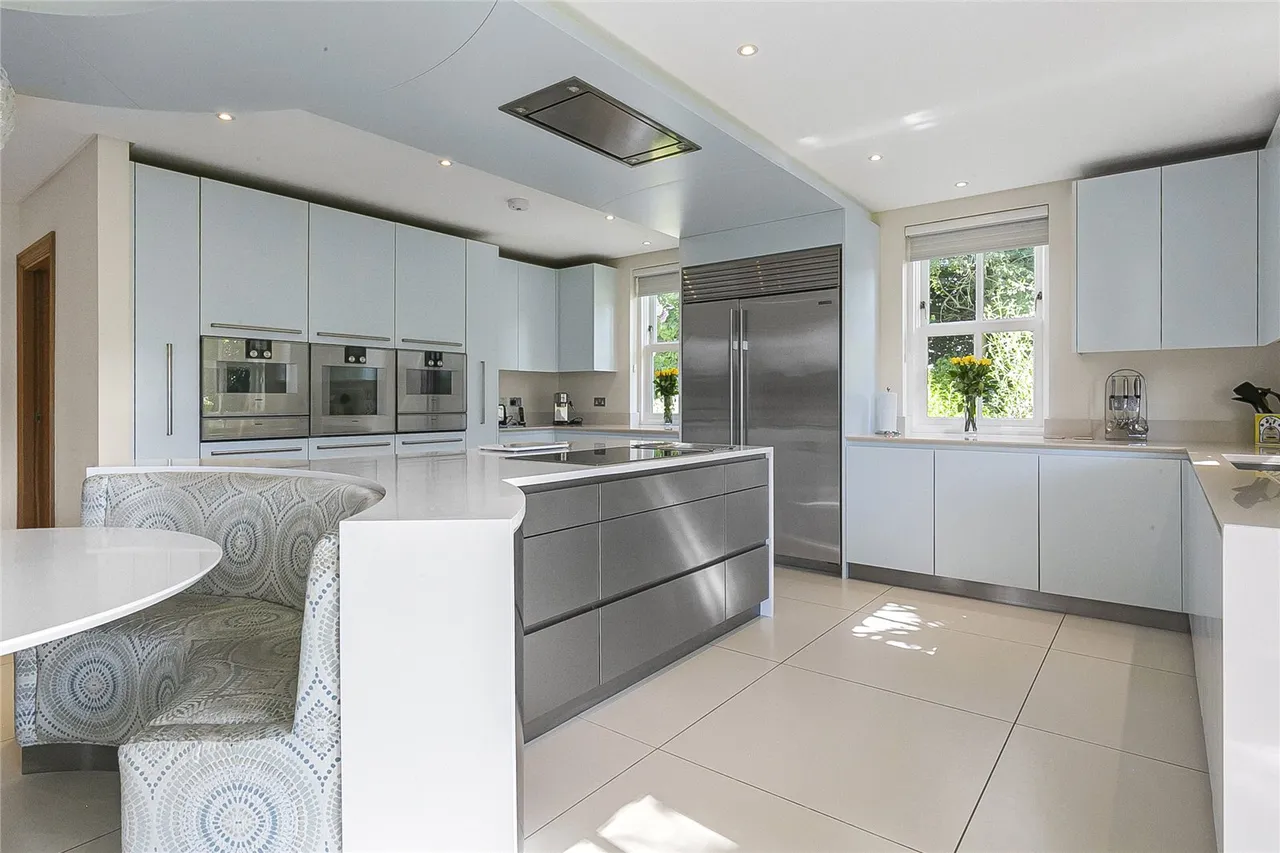 Wild Hill Road, Woodside, Hertfordshire, AL9 6DD, photo 12